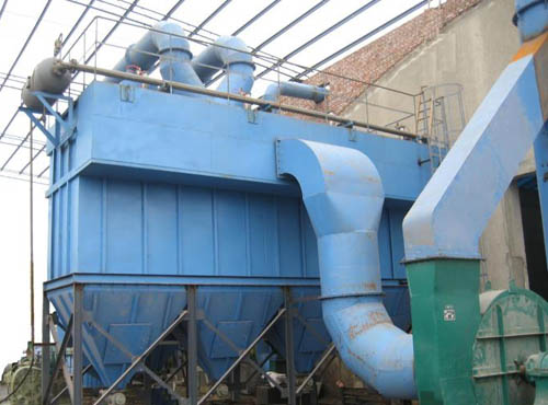 <b>LMF-ⅠLMF-Ⅱ型脉动反吹扁布袋除尘器</b>